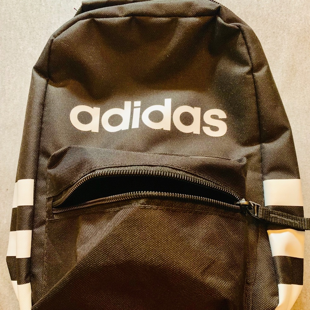 Mini Adidas lunch bag